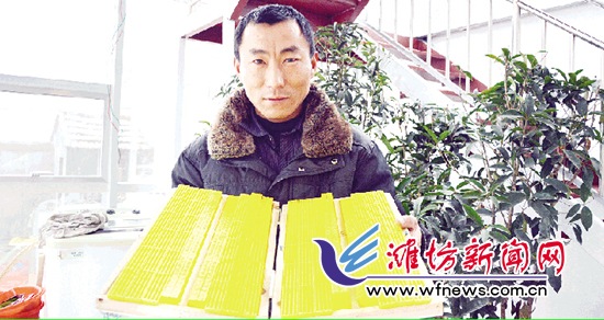 张文宝发明的免移虫产浆育王装置。