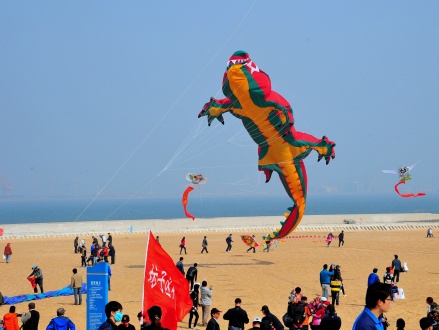 第32届中国潍坊国际风筝会潍坊风筝大赛举行