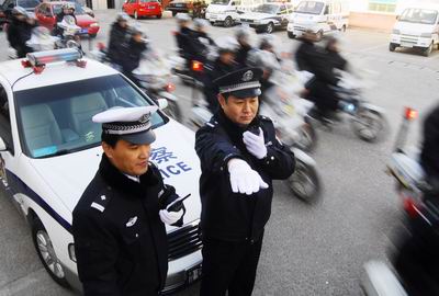 青州市公安局特警大队练兵忙--潍坊